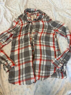 SO perfectly soft flannel button up shirt